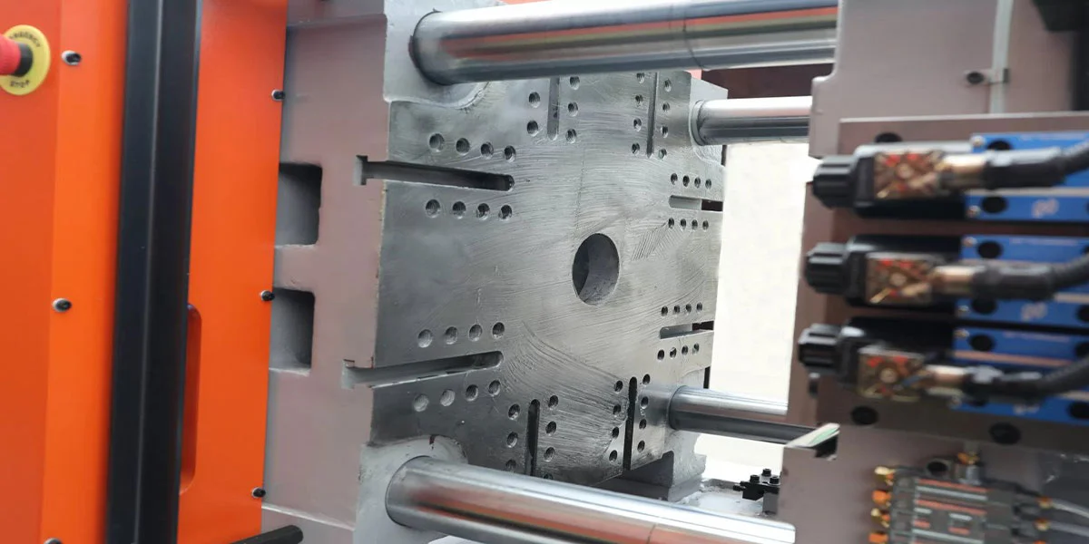 5ee827f6a3027837012504_t_WNo_2500d1667